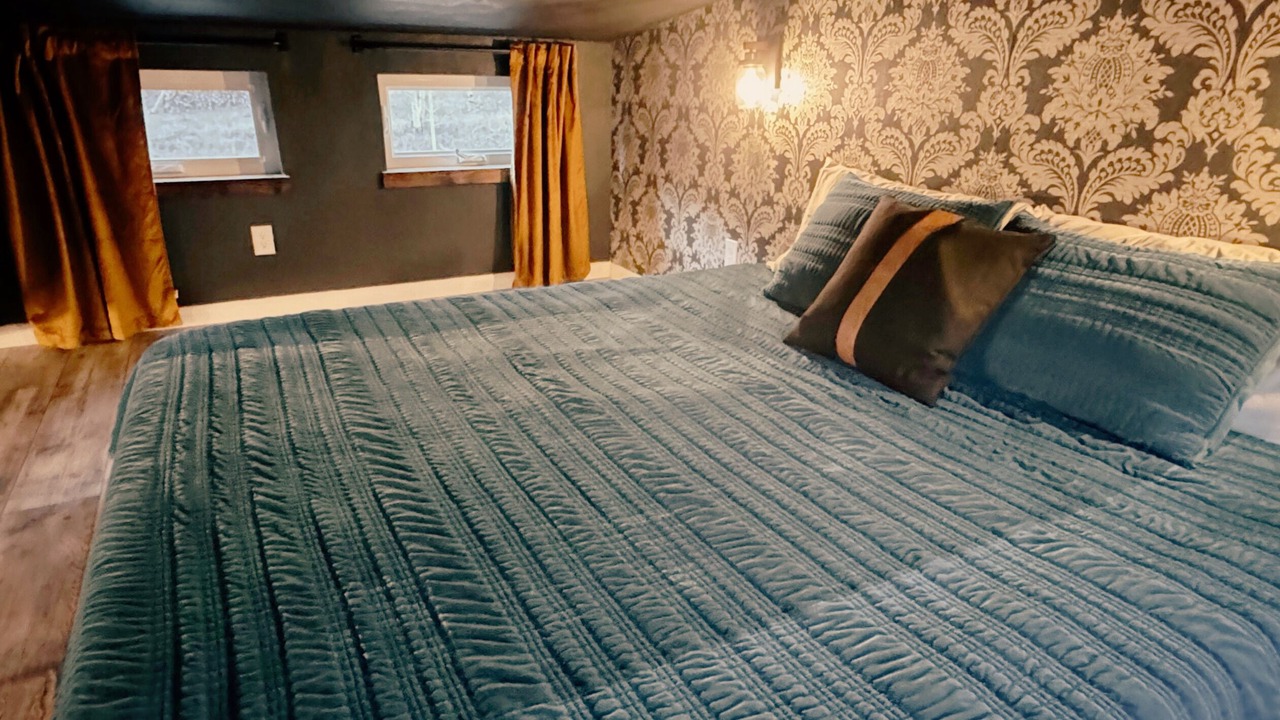 Photo of Bedroom in Lake George