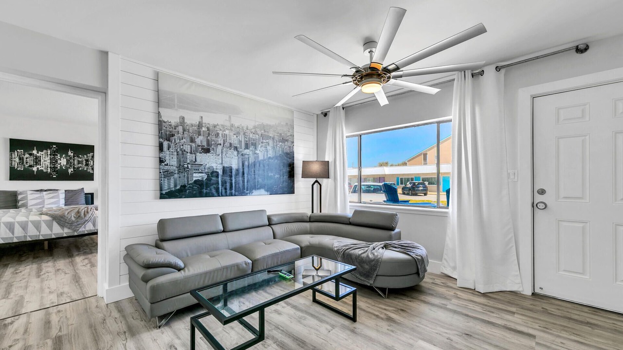 Photo of Livingroom in Crystal Beach