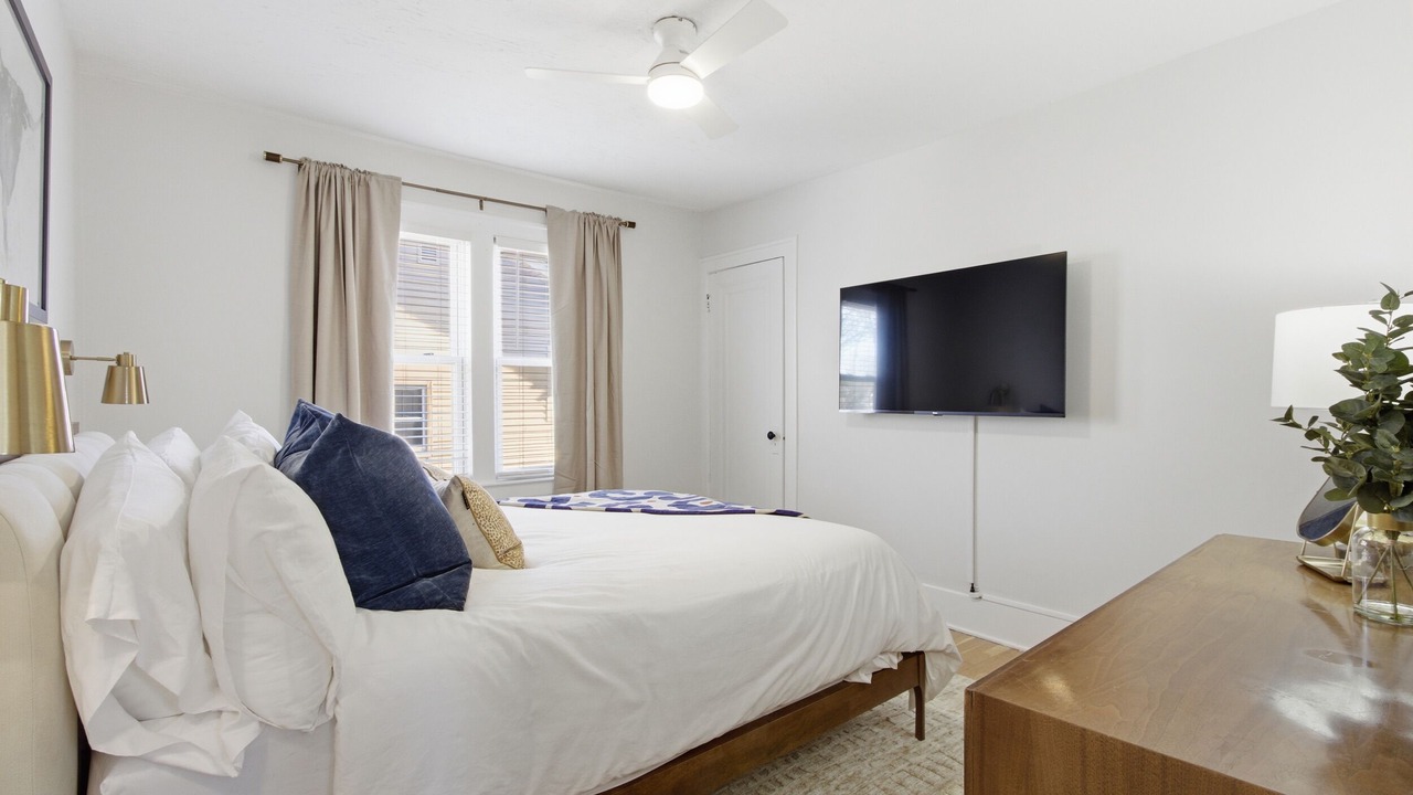 Photo of Bedroom in Ferndale