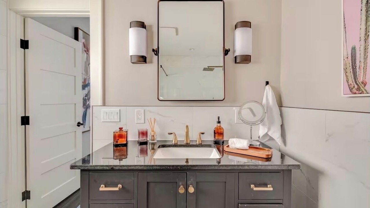 Photo of Bathroom in Fifth Ward