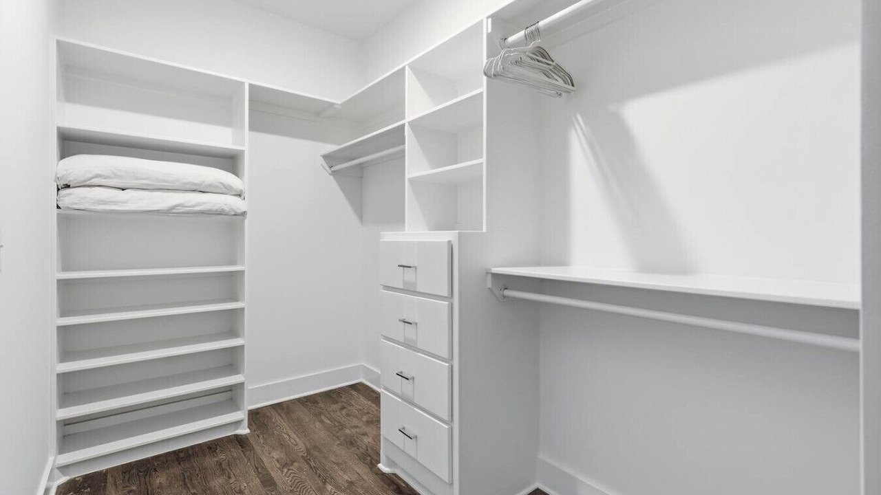 Photo of Bedroom in Hillsboro West End