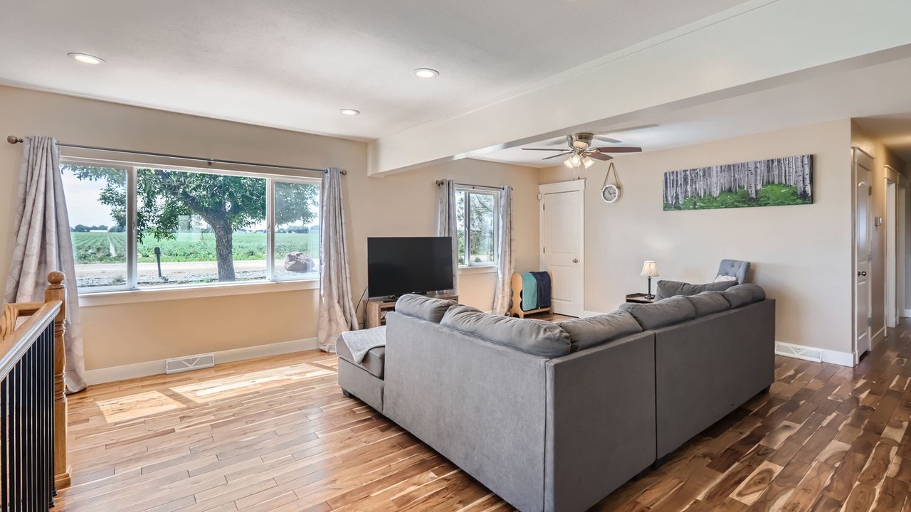 Photo of Livingroom in Platteville