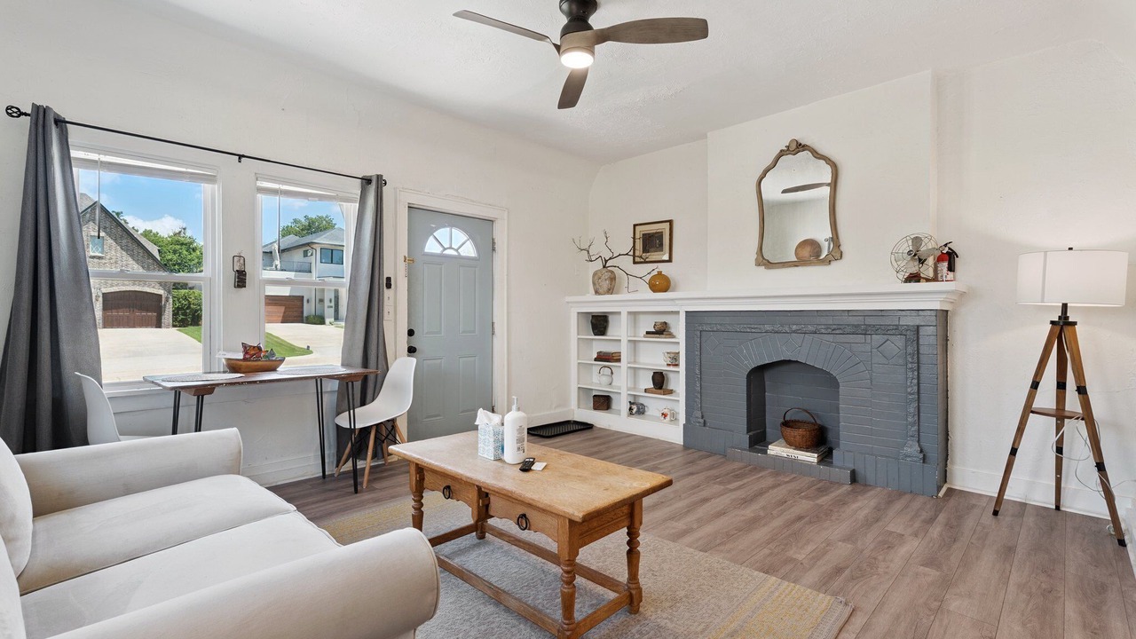 Photo of Livingroom in Central Oklahoma City