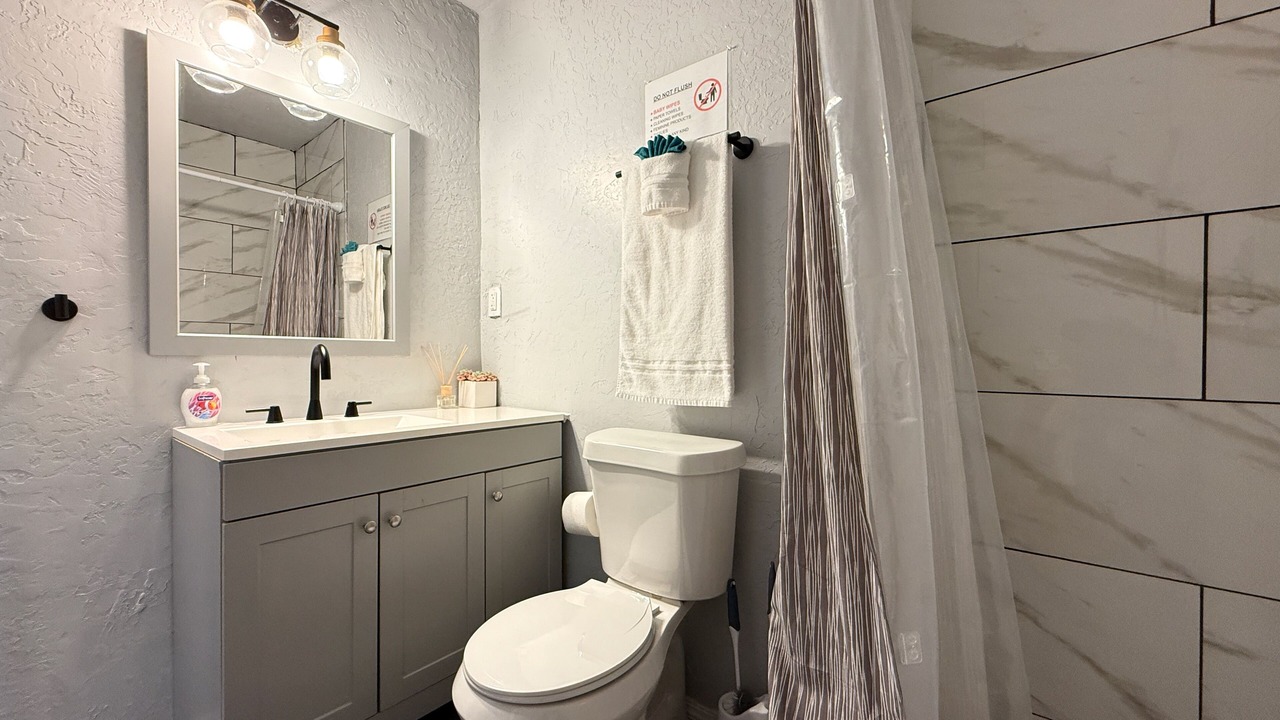 Photo of Bathroom in Central Oklahoma City
