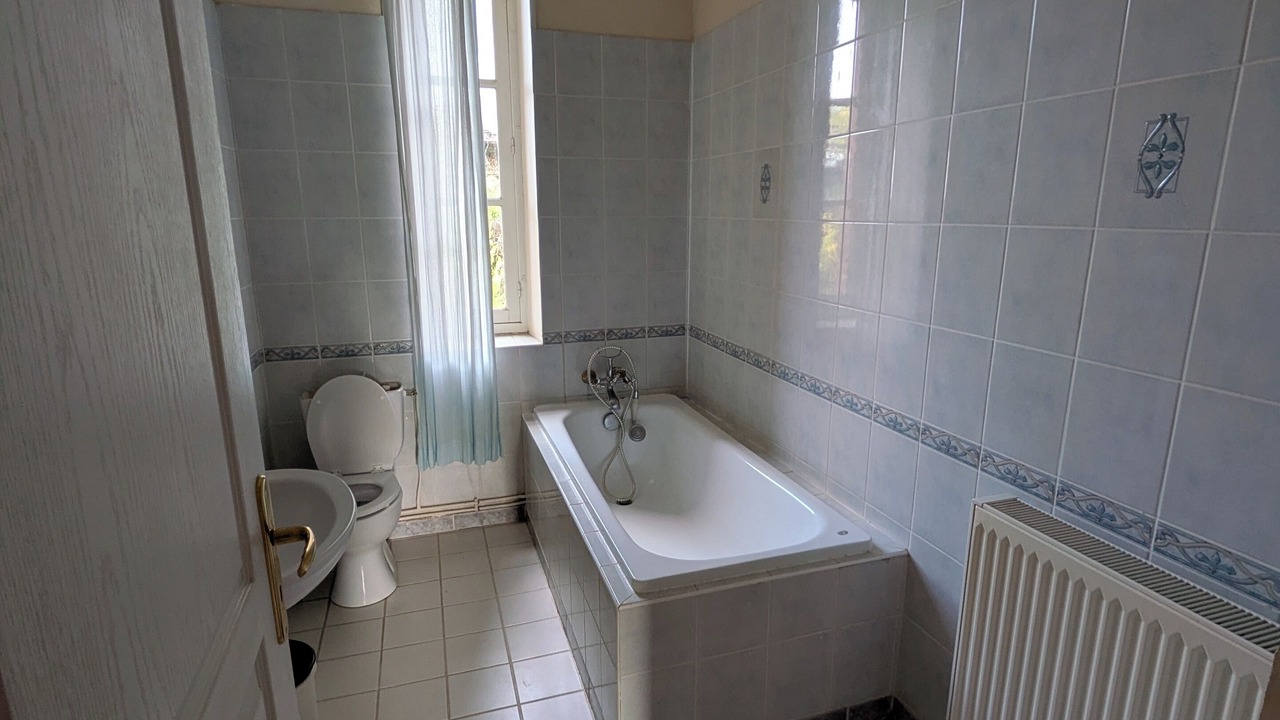 Photo of Bathroom in Moult-Chicheboville