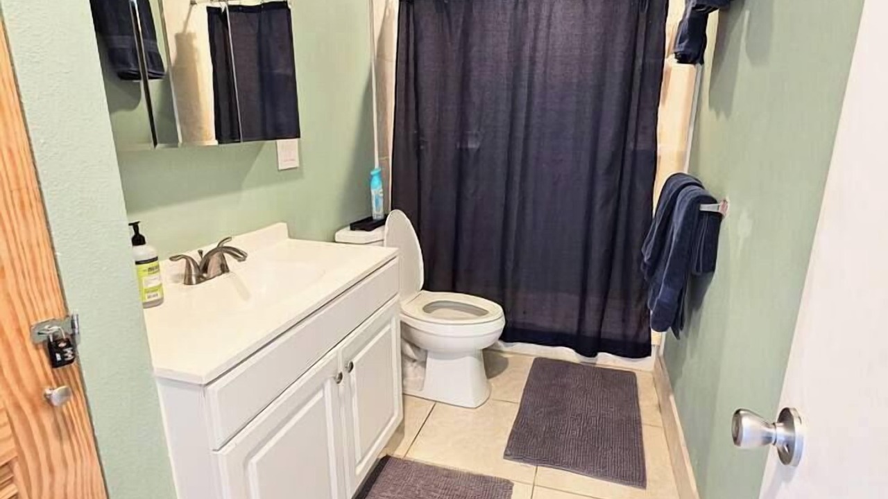 Photo of Bathroom in Punaluu