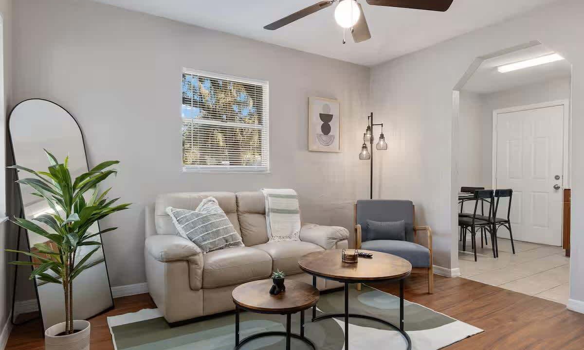 Photo of Livingroom in Silver Springs