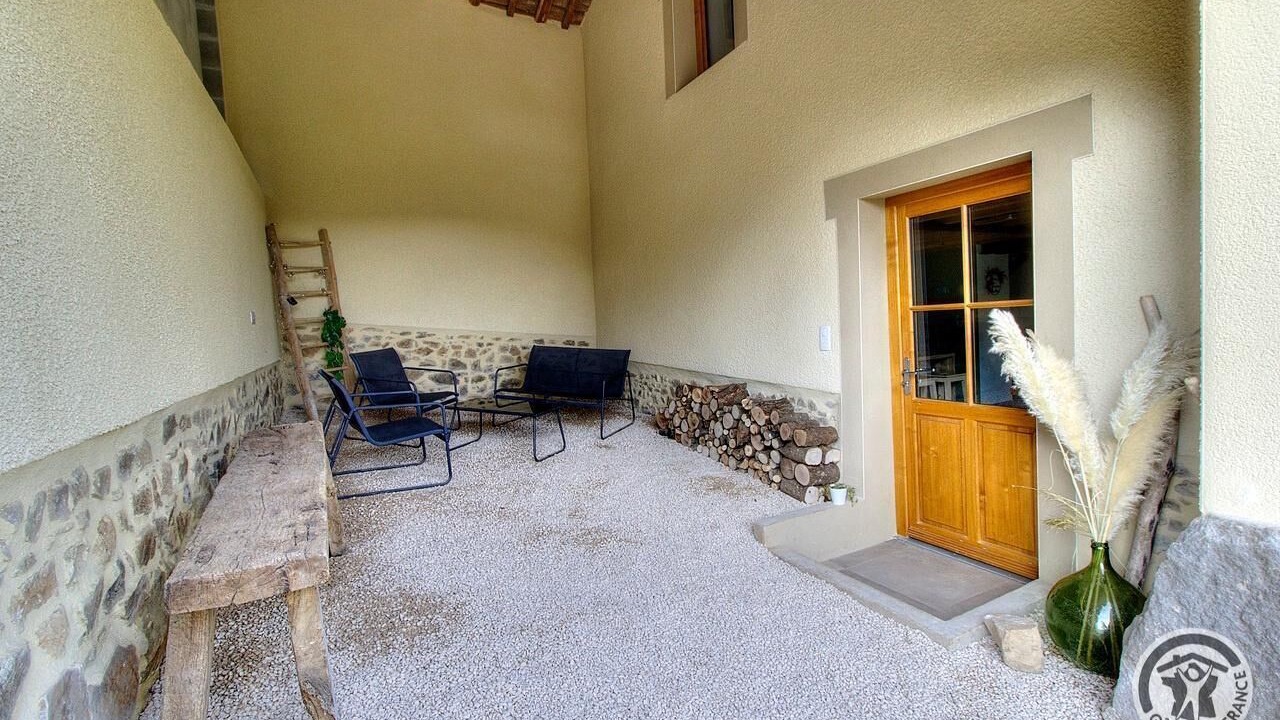 Photo of Patio Balcony in Meys