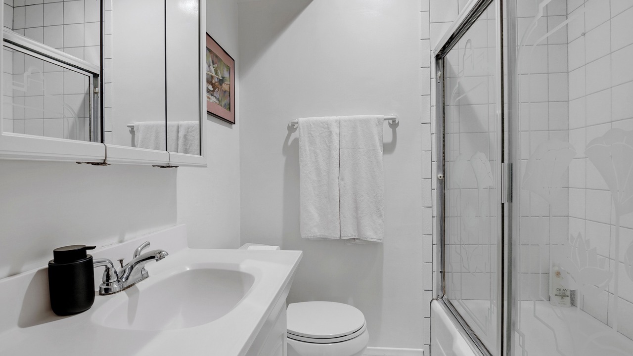 Photo of Bathroom in Alhambra