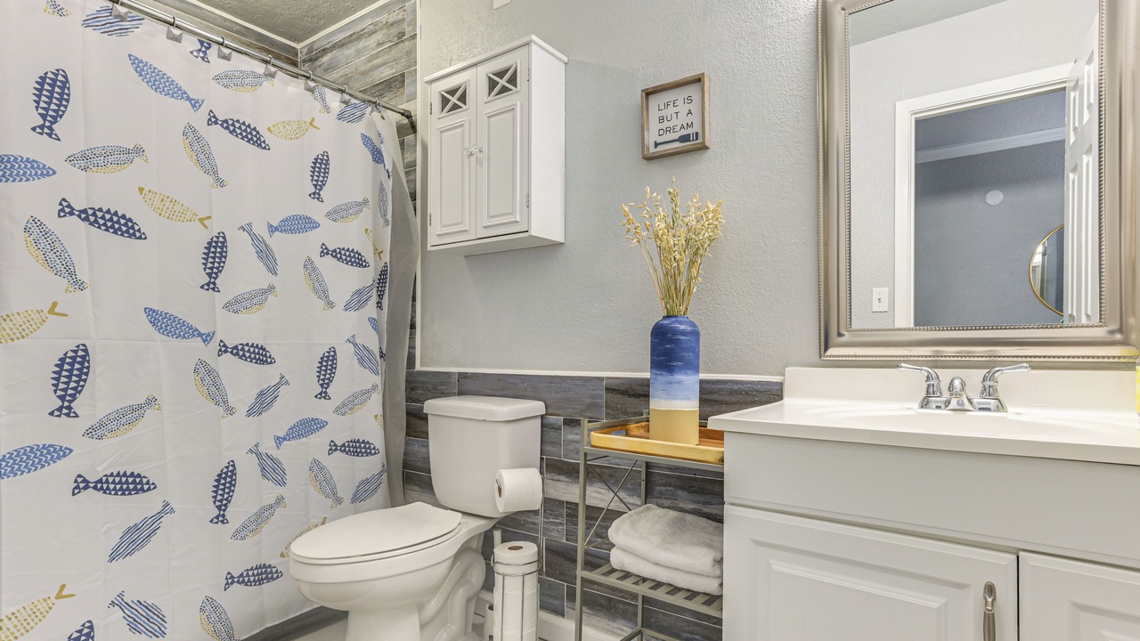 Photo of Bathroom in Point Venture