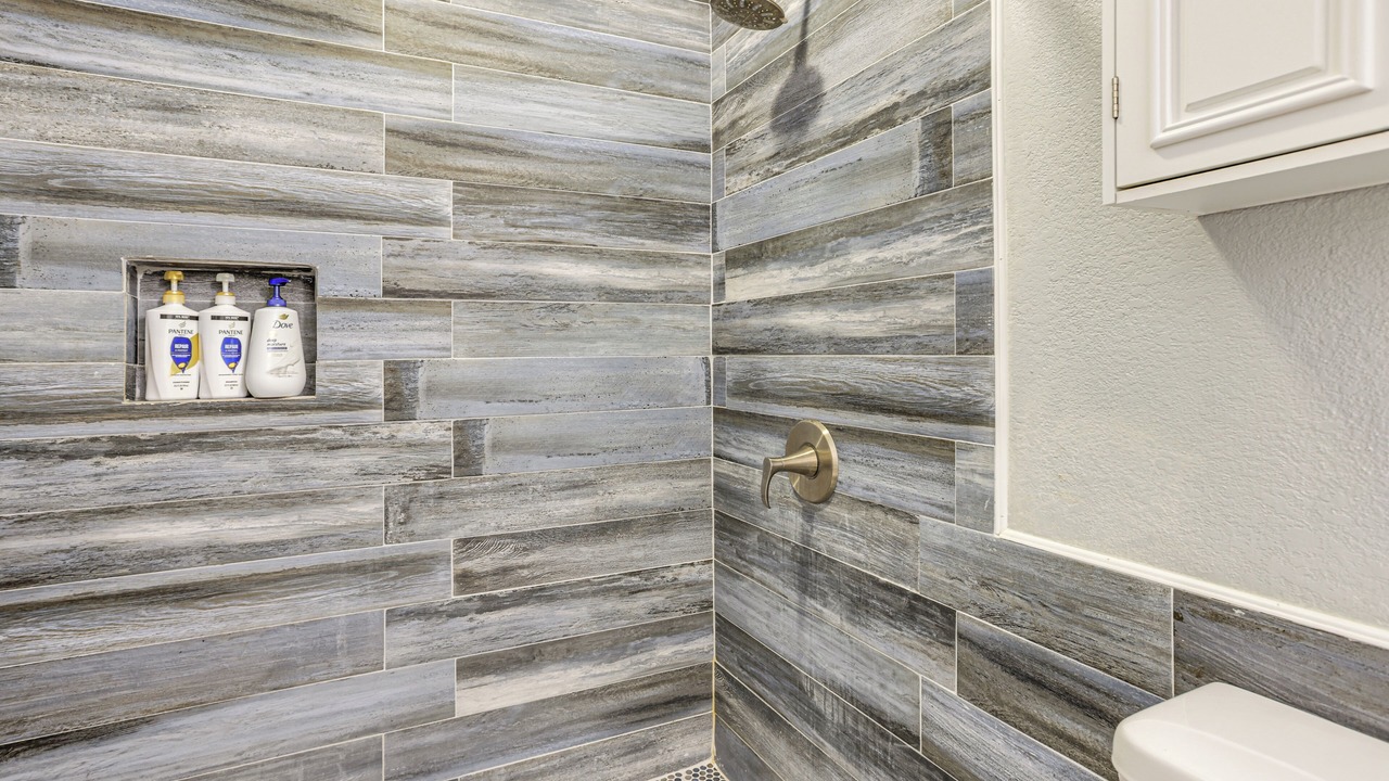 Photo of Bathroom in Point Venture