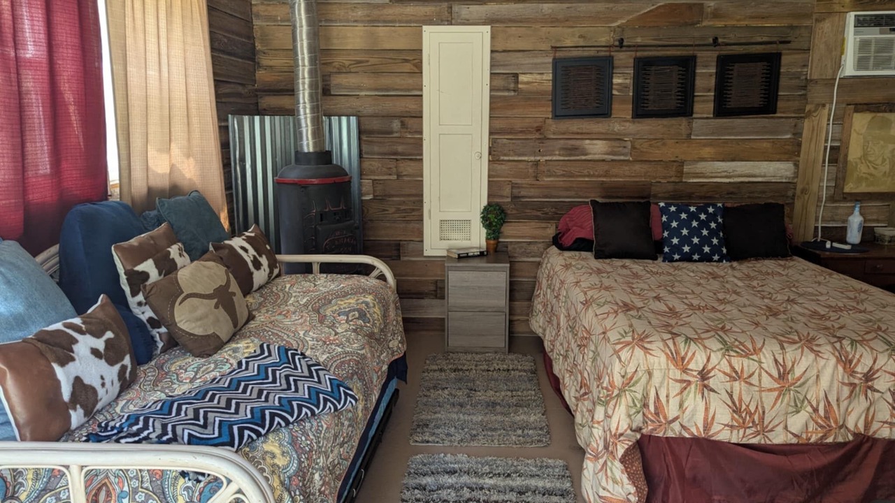 Photo of Bedroom in Centralia