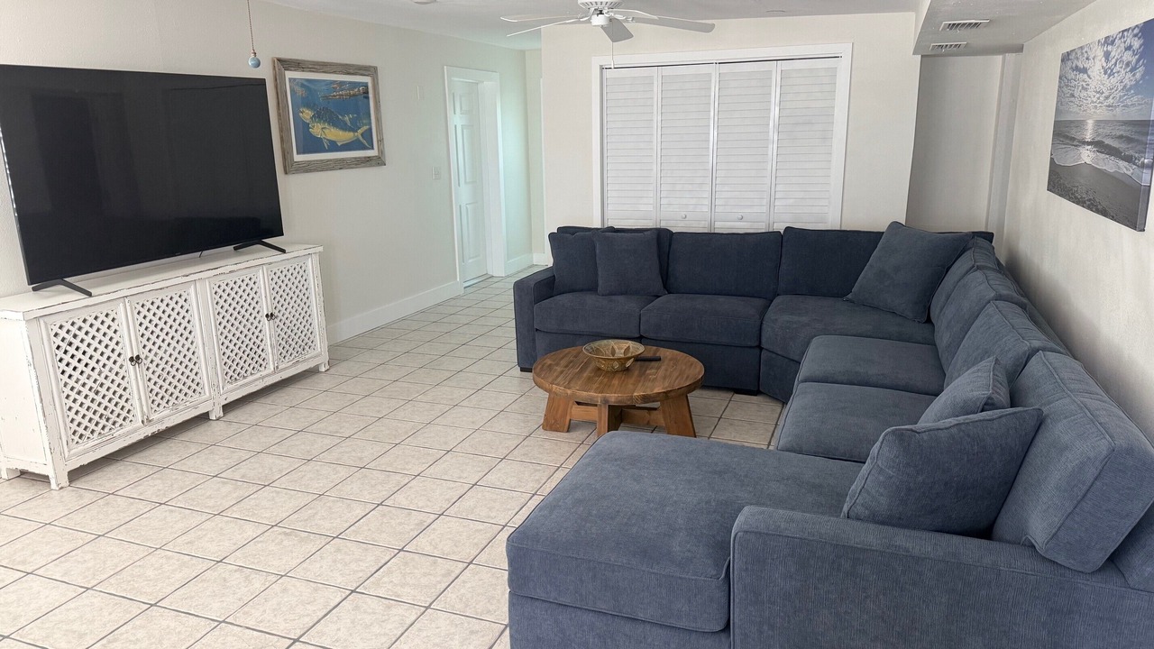 Photo of Livingroom in Englewood South