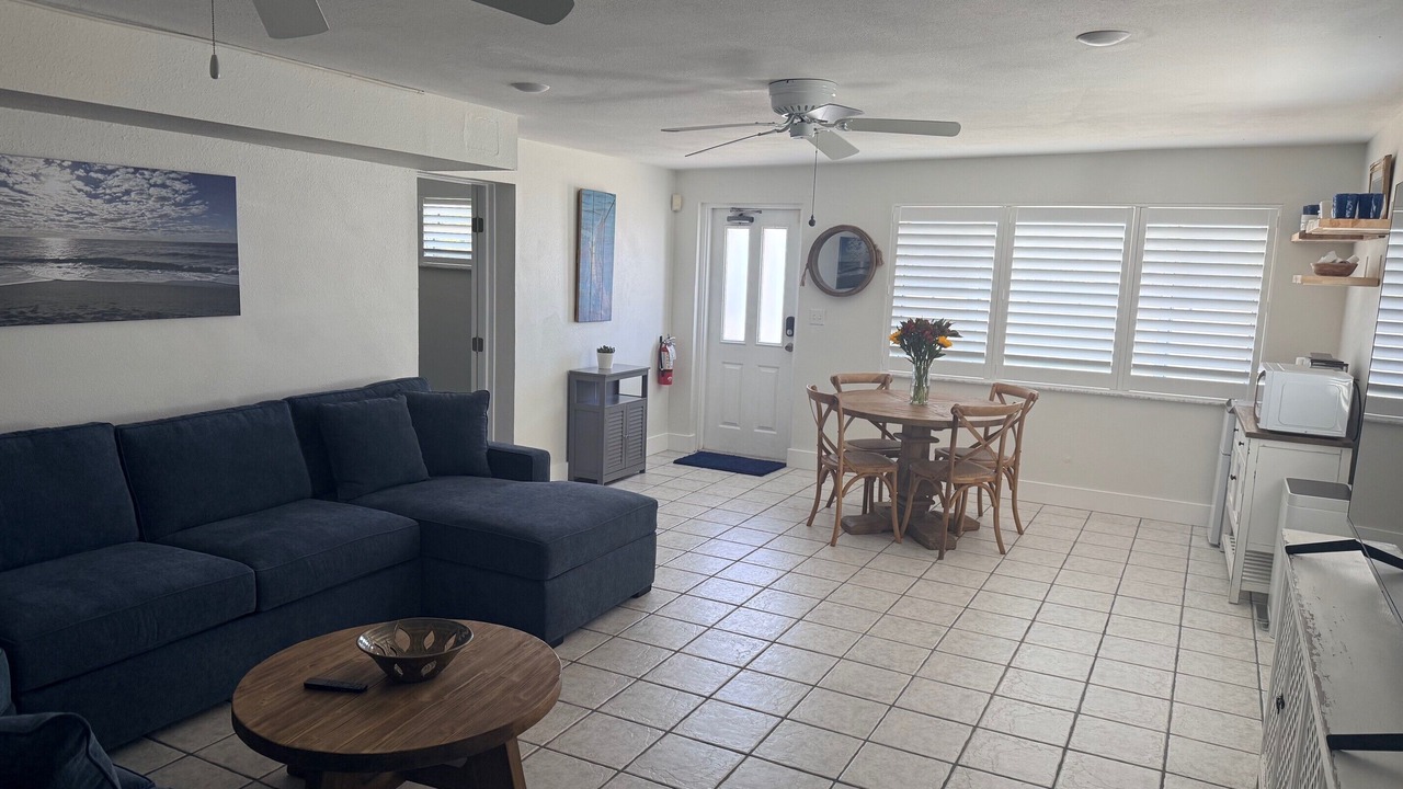 Photo of Livingroom in Englewood South