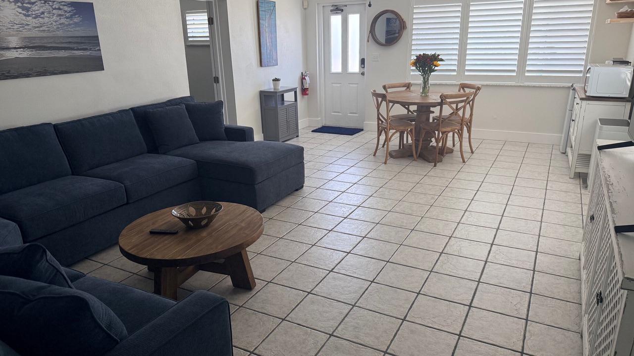 Photo of Livingroom in Englewood South