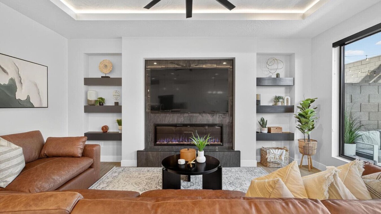 Photo of Livingroom in Hurricane