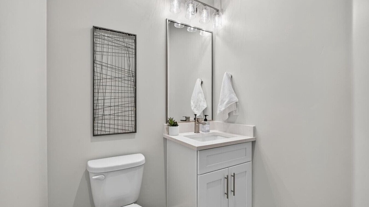 Photo of Bathroom in Hurricane