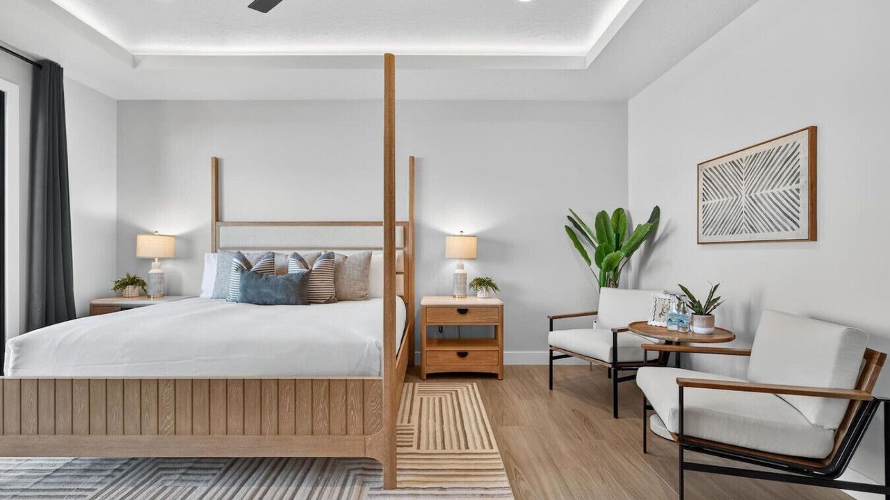 Photo of Bedroom in Hurricane