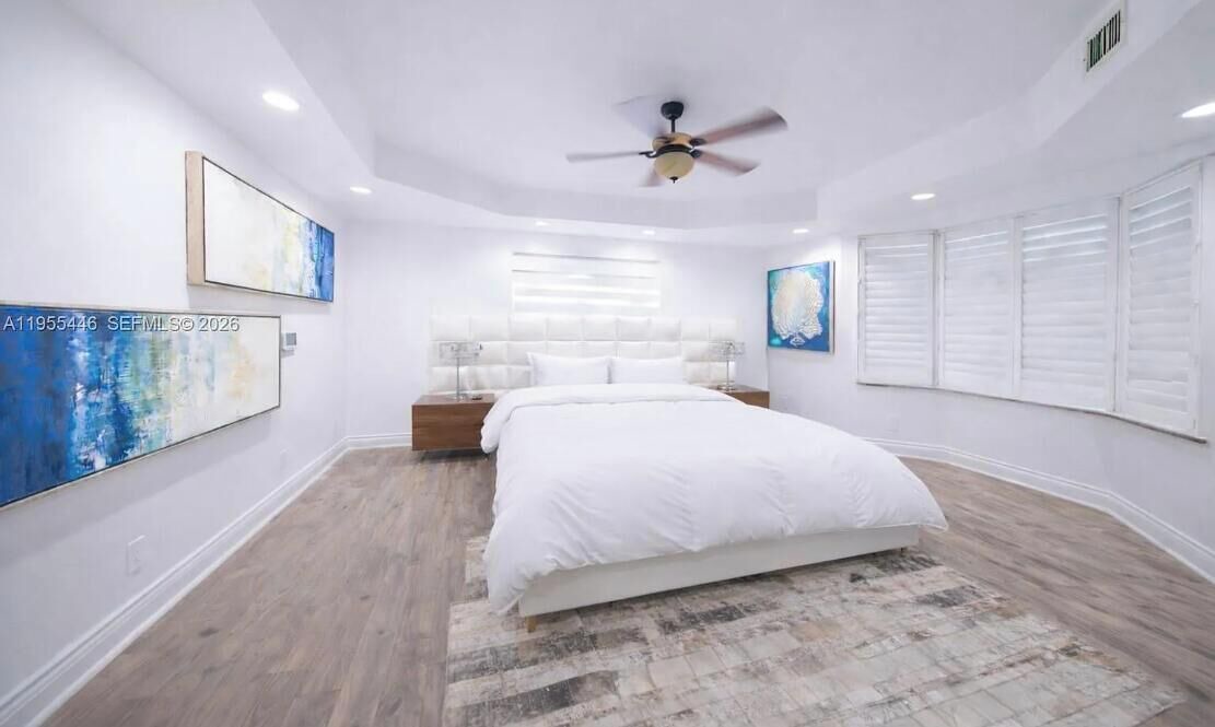 Photo of Bedroom in Ludlam