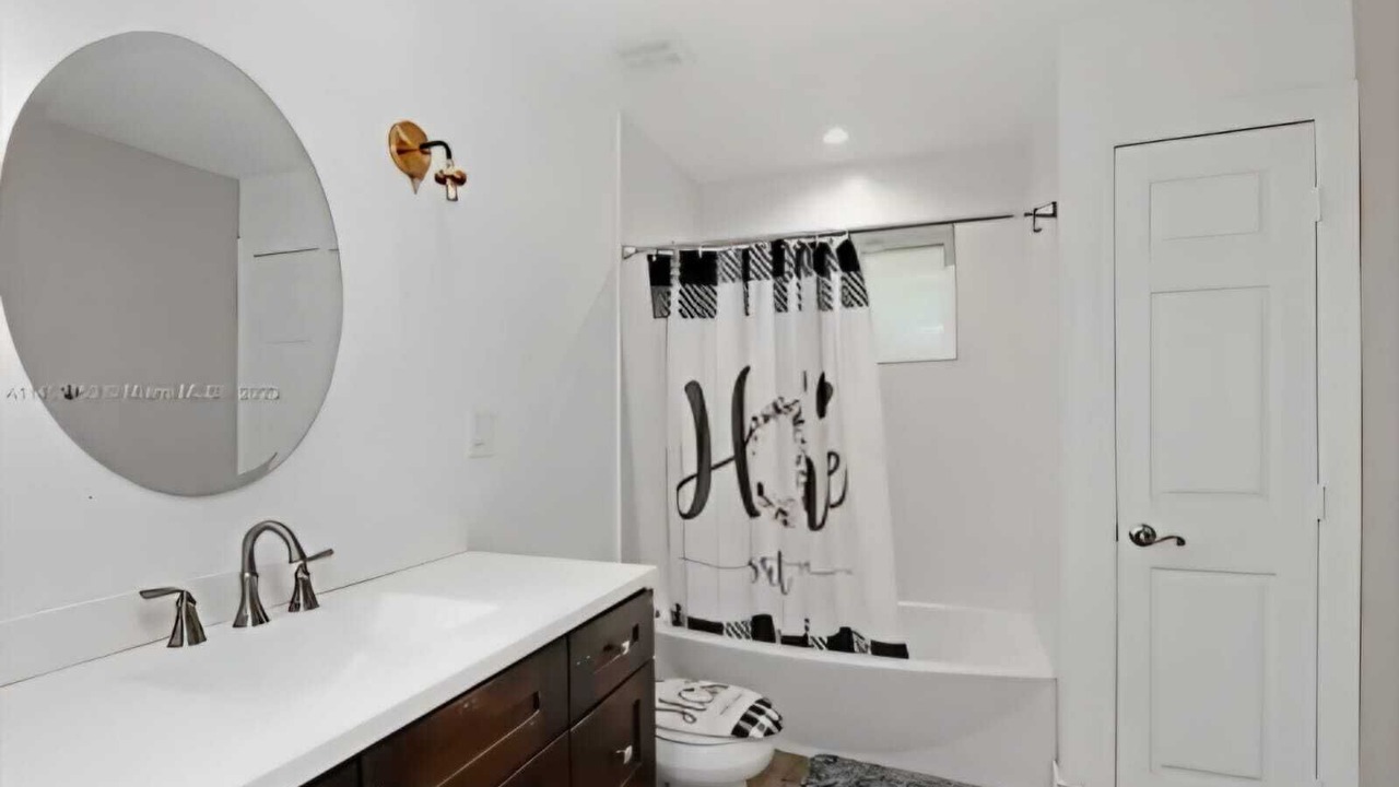 Photo of Bathroom in Ludlam