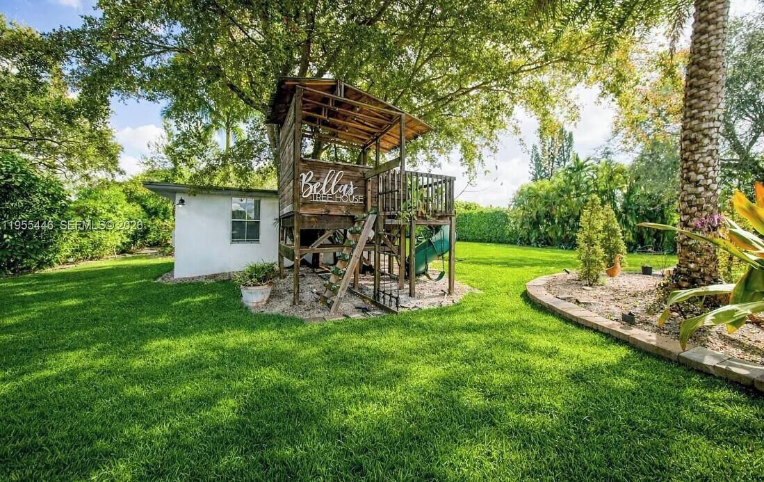Photo of Outdoor in Ludlam