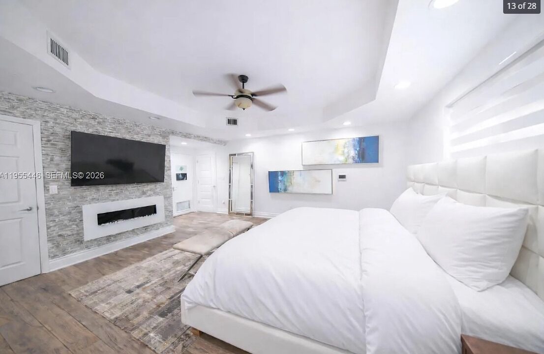Photo of Bedroom in Ludlam