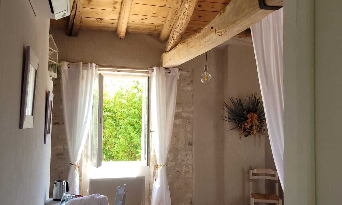 Photo of Bedroom in Castelnau-de-Montmiral