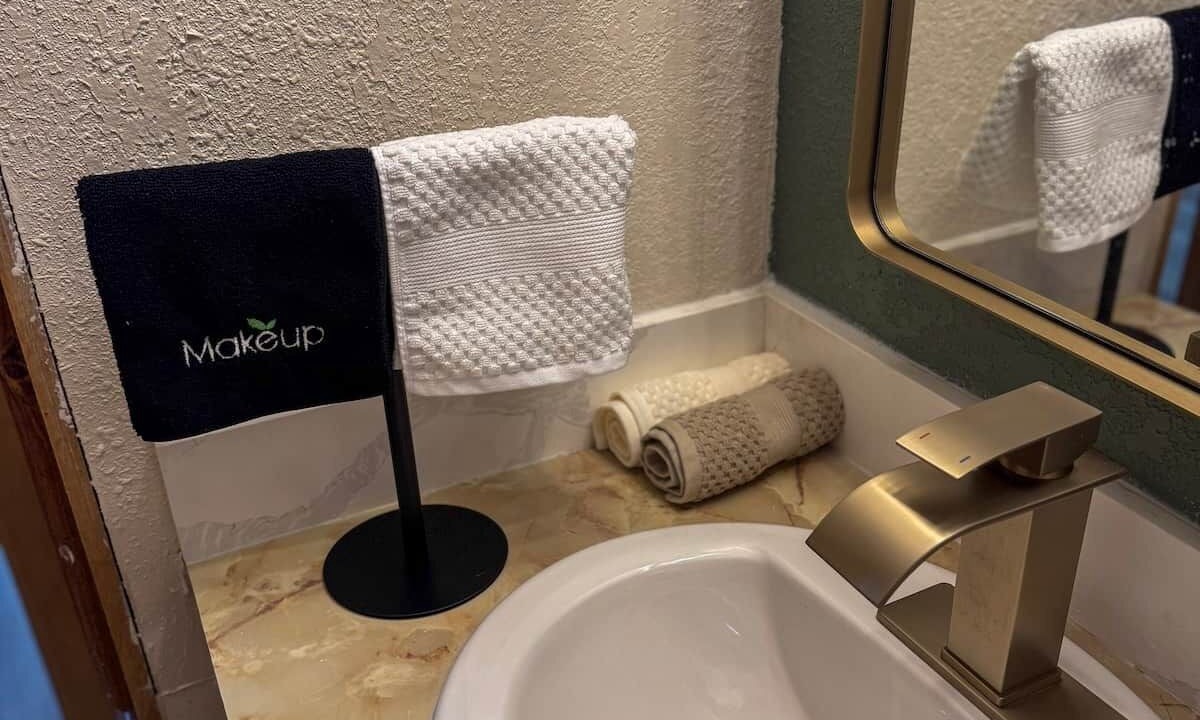 Photo of Bathroom in Damon