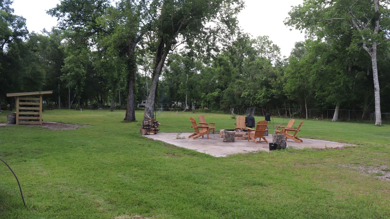 Photo of Outdoor in Damon