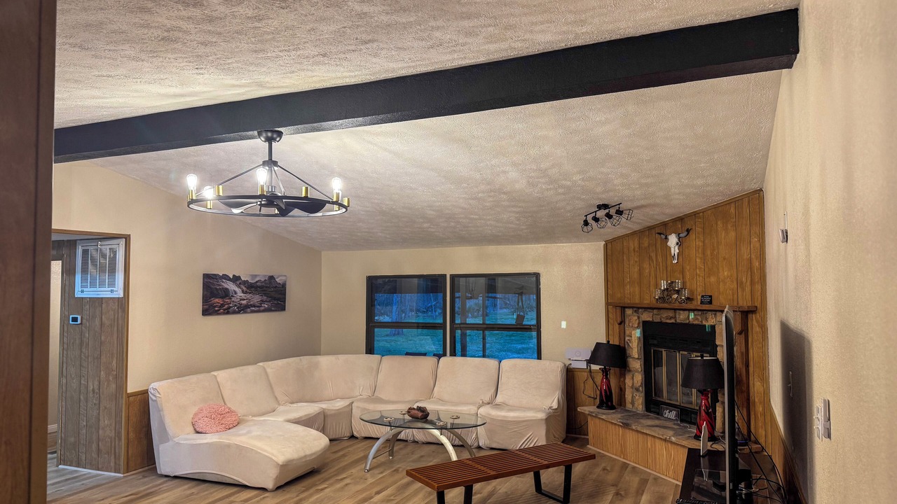 Photo of Livingroom in Damon