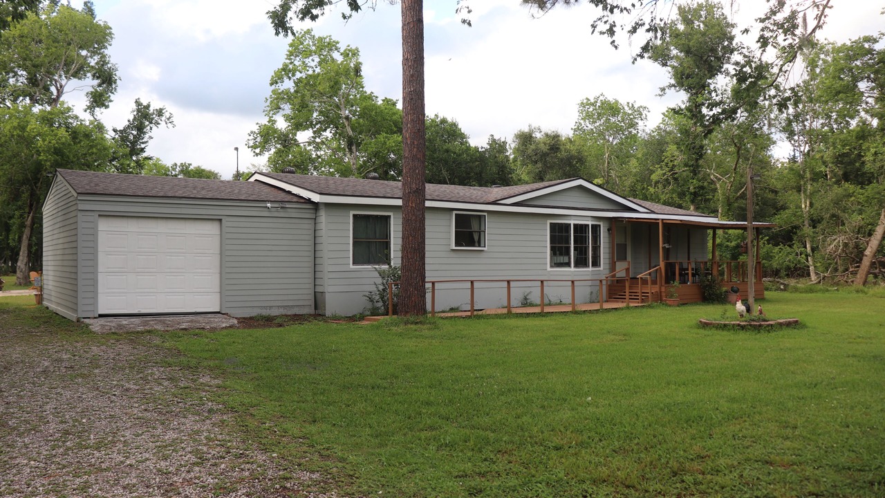 Photo of Outdoor in Damon