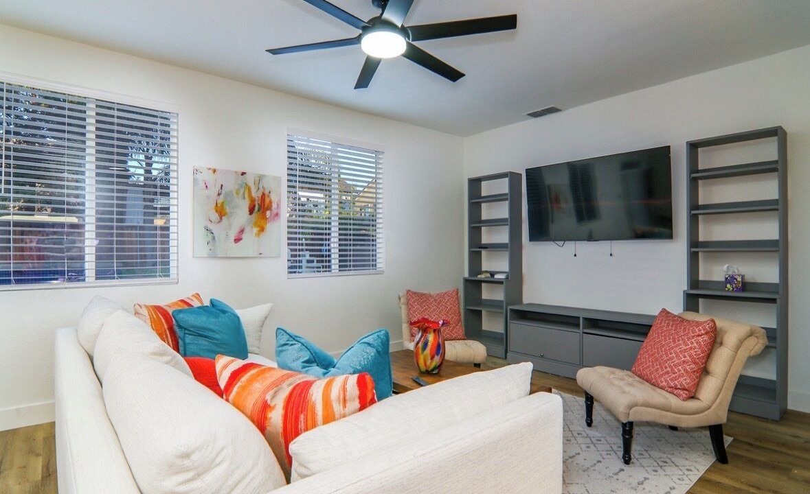 Photo of Livingroom in Lincoln