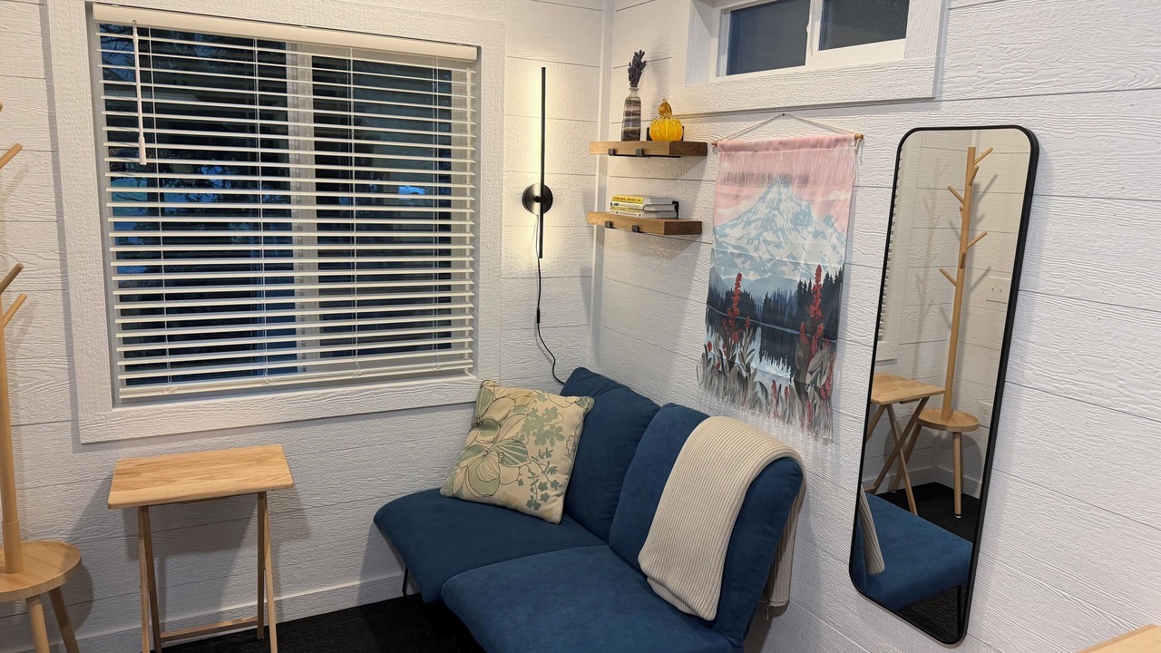 Photo of Livingroom in Underwood