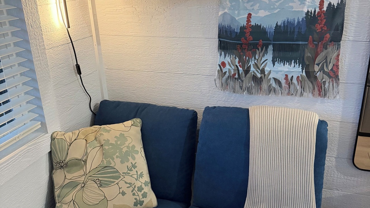 Photo of Others in Underwood