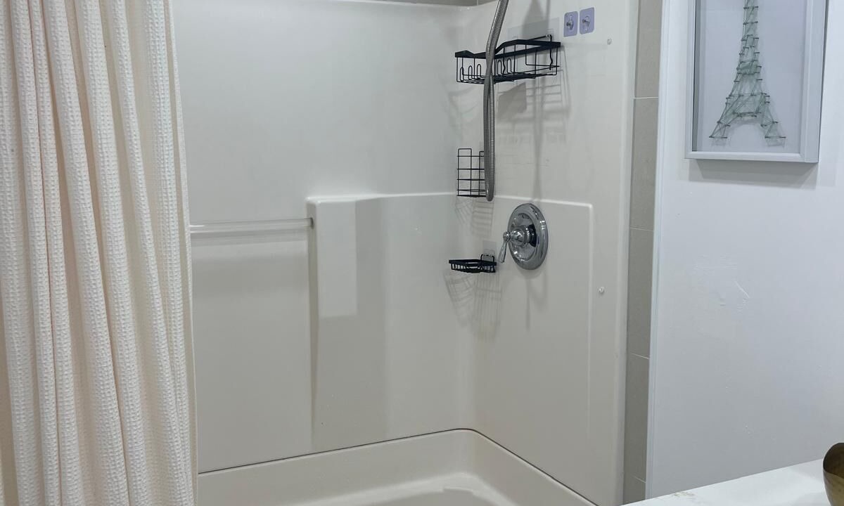 Photo of Bathroom in Cutler Bay