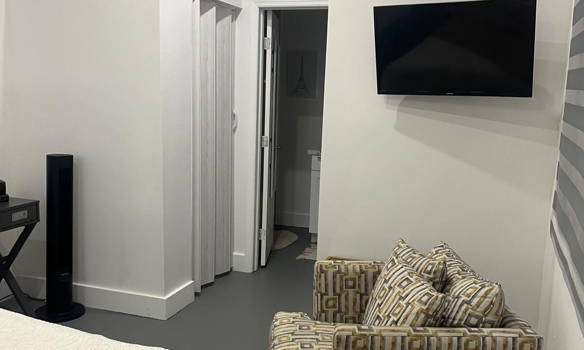 Photo of Bedroom in Cutler Bay