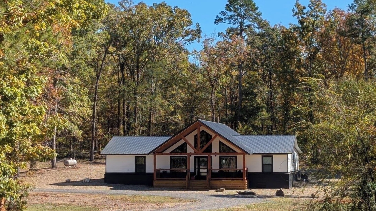Photo of Outdoor in Golden