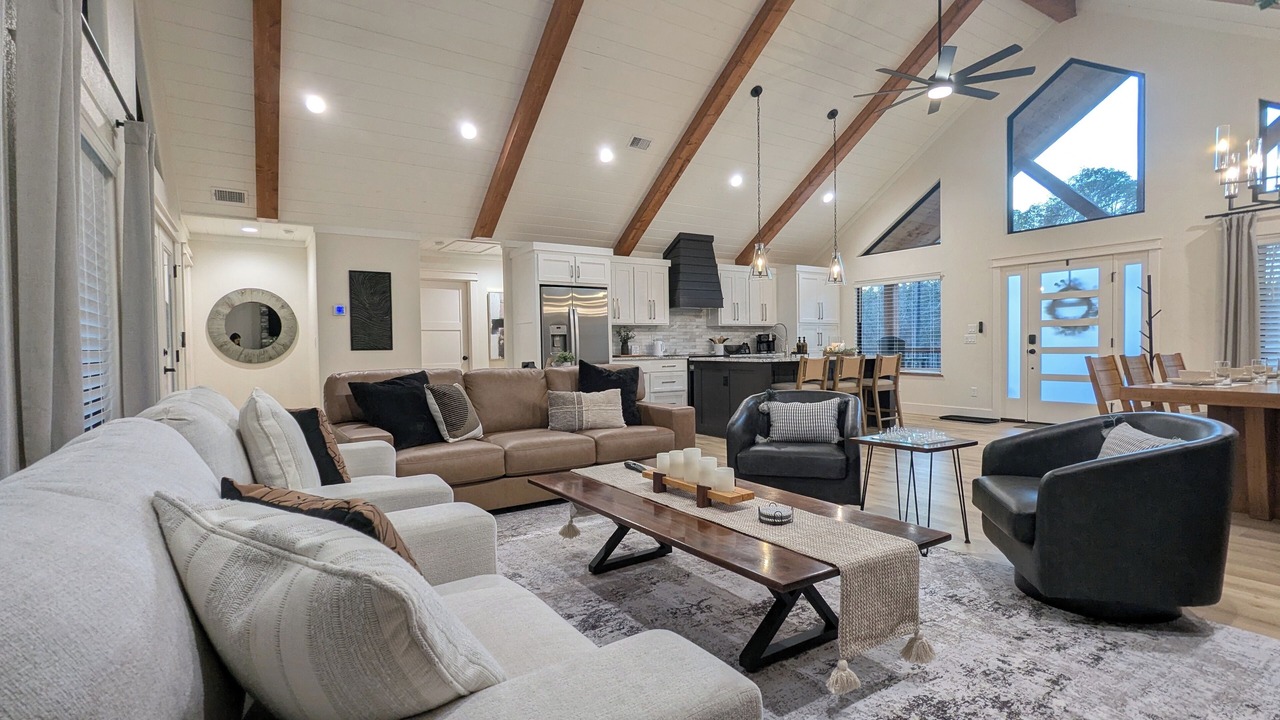 Photo of Livingroom in Golden
