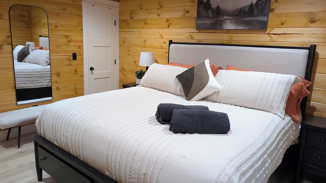 Photo of Bedroom in Golden