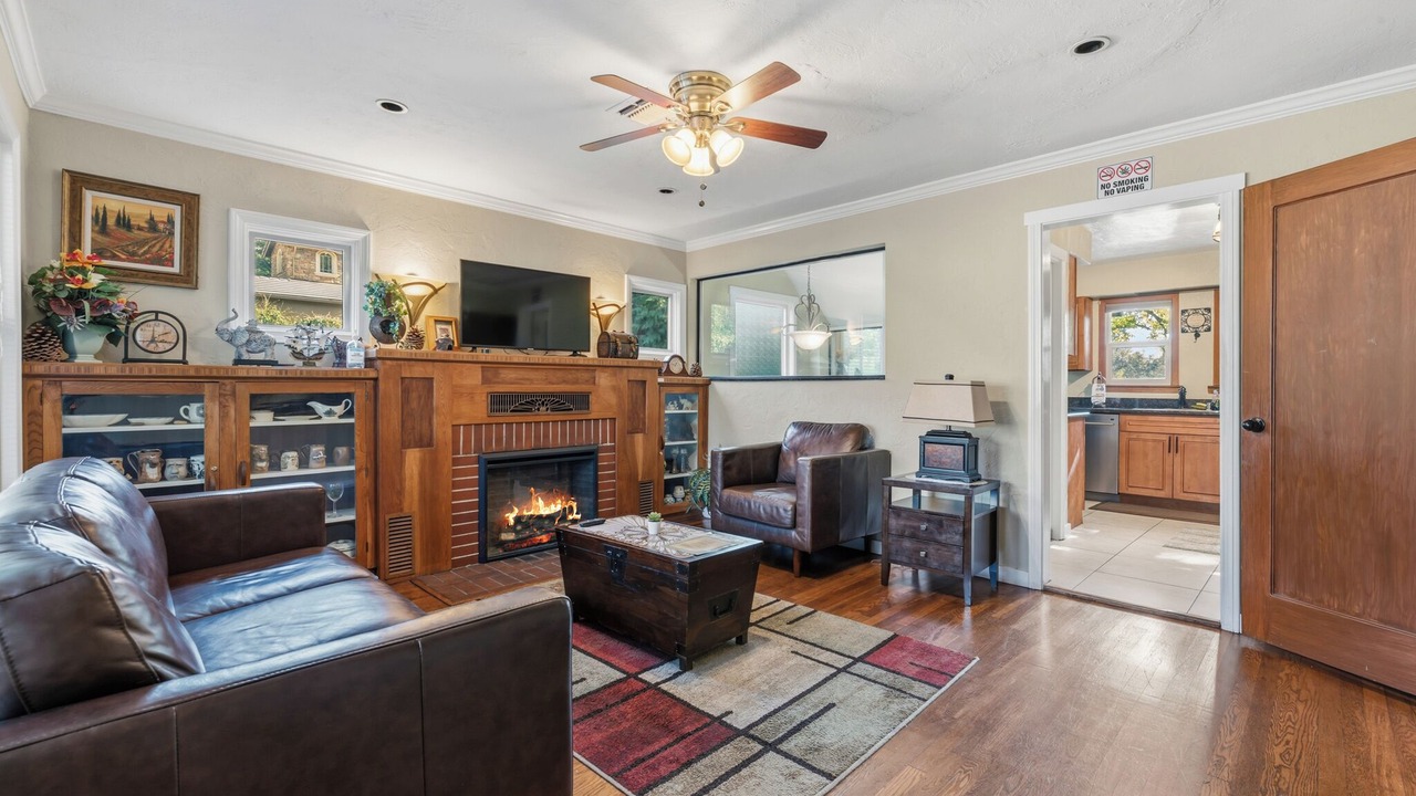 Photo of Livingroom in Fair Oaks