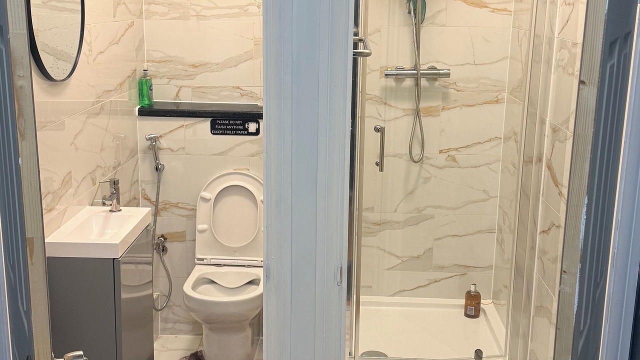 Photo of Bathroom in New Addington