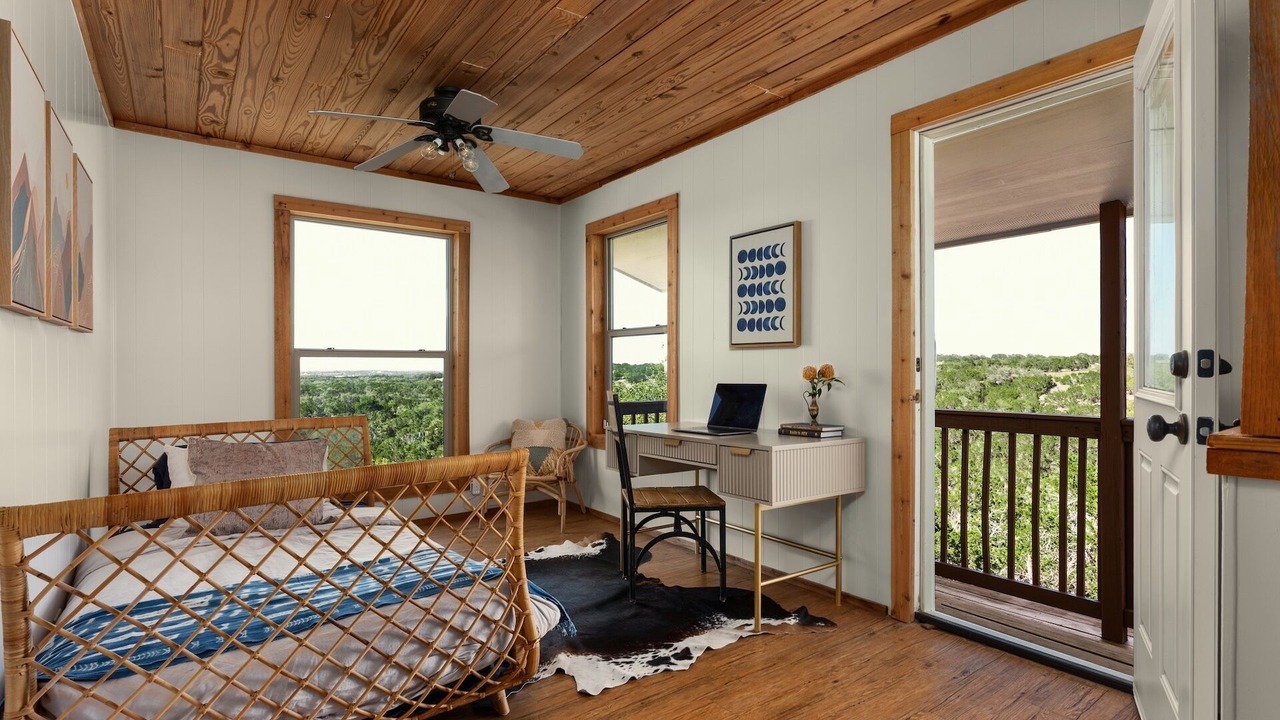 Photo of Bedroom in Dripping Springs