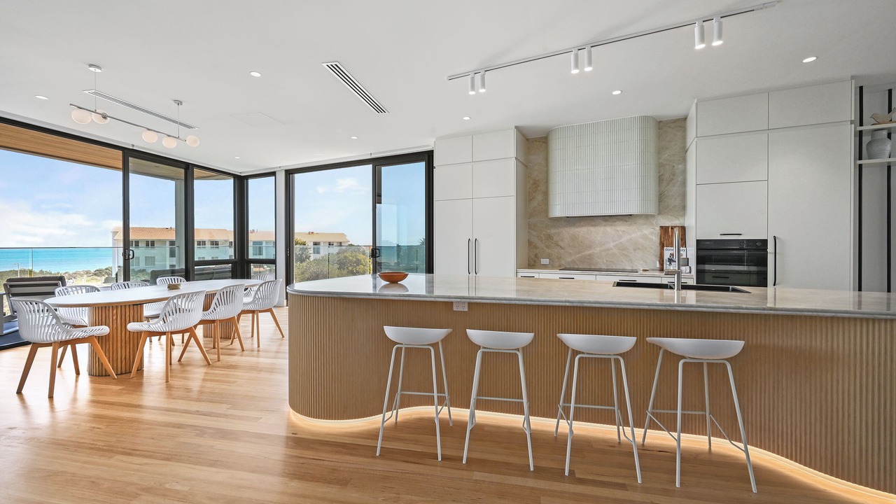 Photo of Kitchen in West Lakes Shore