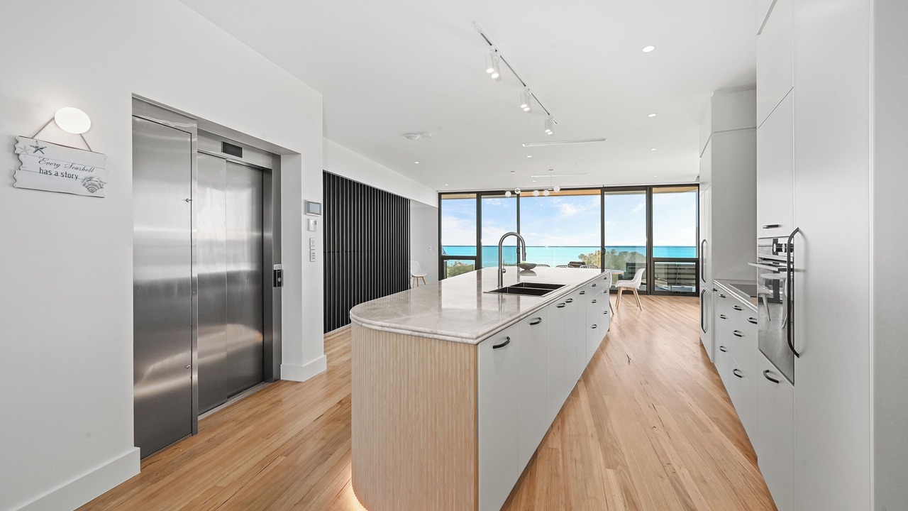 Photo of Kitchen in West Lakes Shore