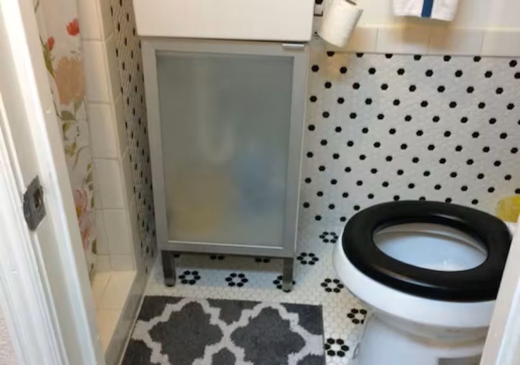 Photo of Bathroom in Knickerbocker