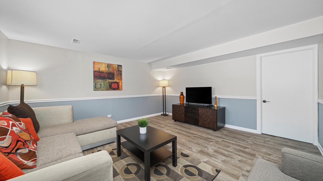 Photo of Livingroom in Fox Valley