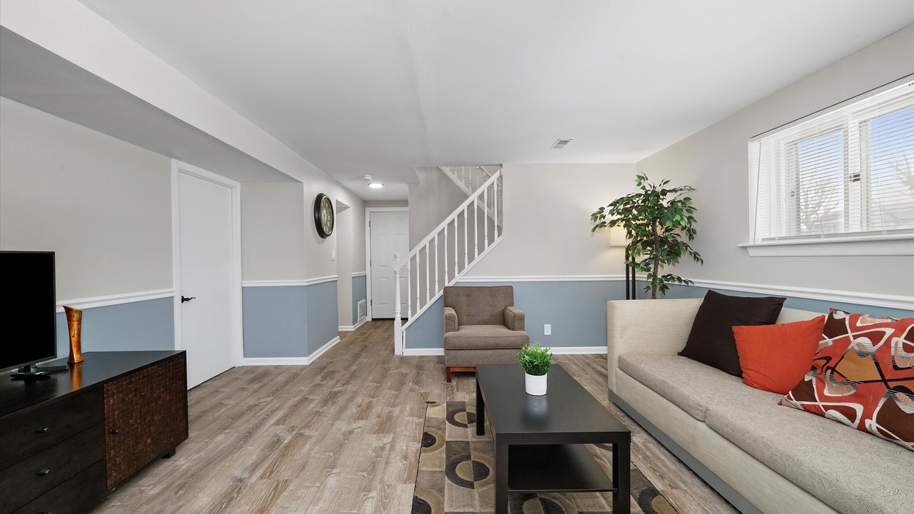 Photo of Livingroom in Fox Valley
