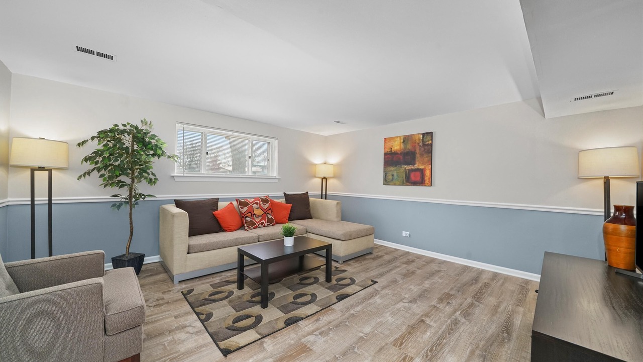 Photo of Livingroom in Fox Valley