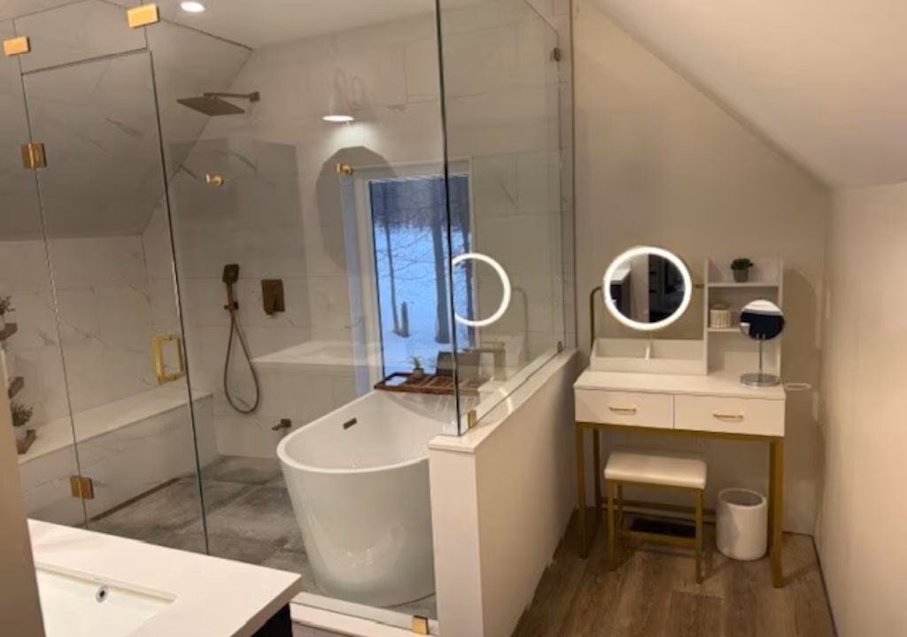 Photo of Bathroom in Oro-Medonte