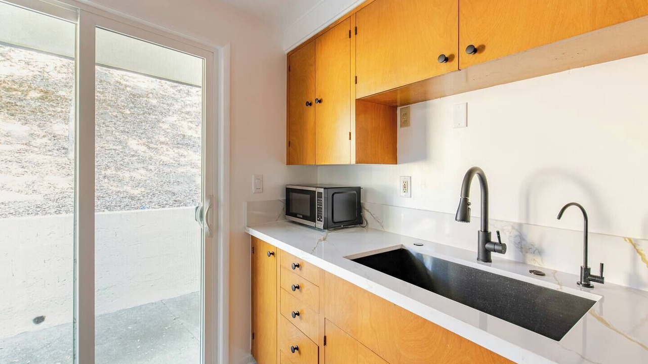 Photo of Kitchen in La Canada Flintridge